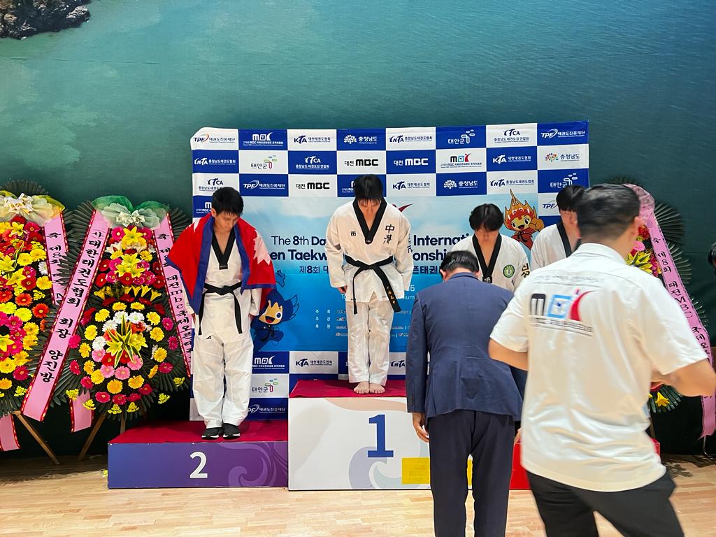 डडेल्धुराका निरज लाई दक्षिण कोरियामा रजत पदक